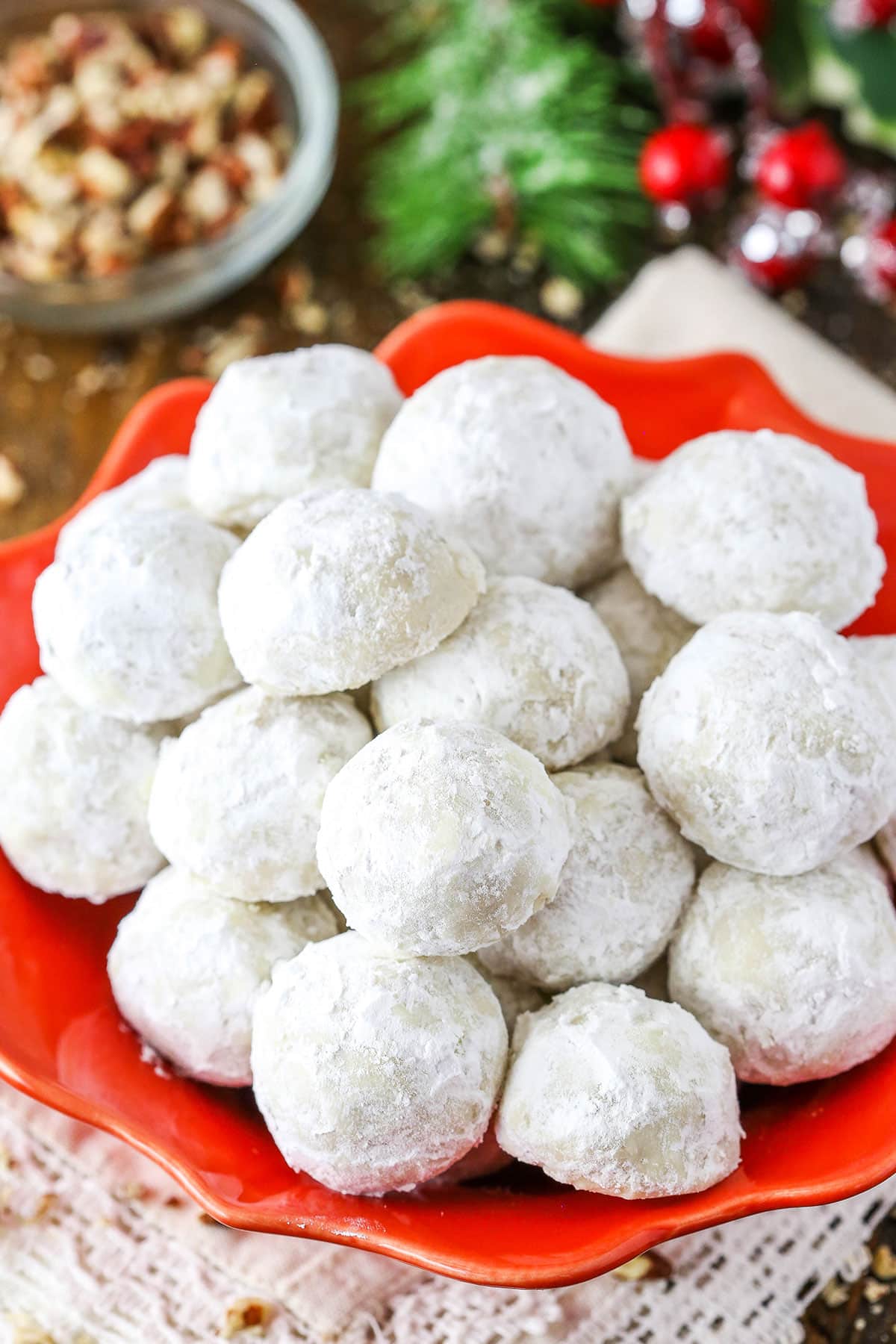 Russian Tea Cakes (Snowball Cookies)