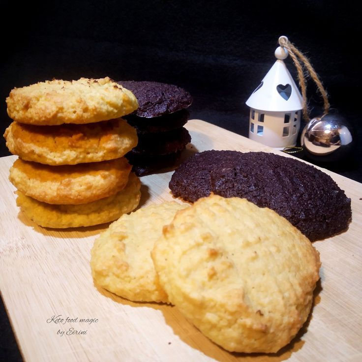 Keto Vanilla And Cocoa Cookies